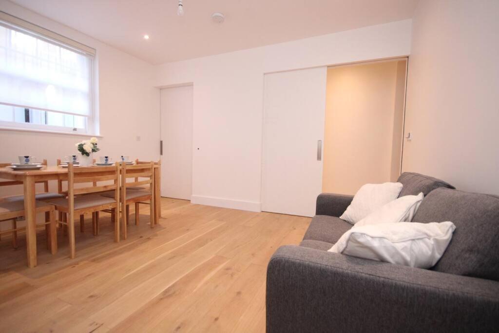 Lovely Flat In Baker Street Apartment ลอนดอน ภายนอก รูปภาพ